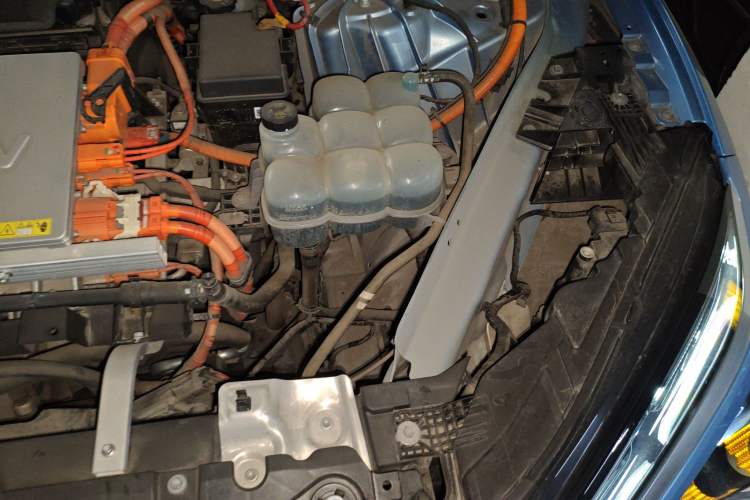 Used Nio ES6 2019 430 km Performance Version Engine Bay Left