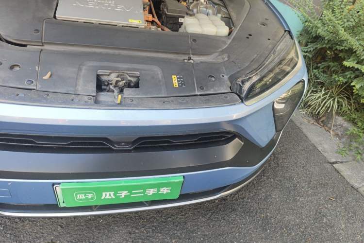 Used Nio ES6 2019 430 km Performance Version Engine Bay Left