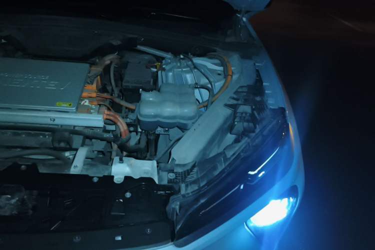 Used Nio ES6 2019 420 km Sport Version Engine Bay Left