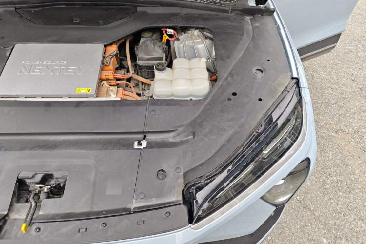 Used Nio ES6 2019 430 km Performance Version Engine Bay Left