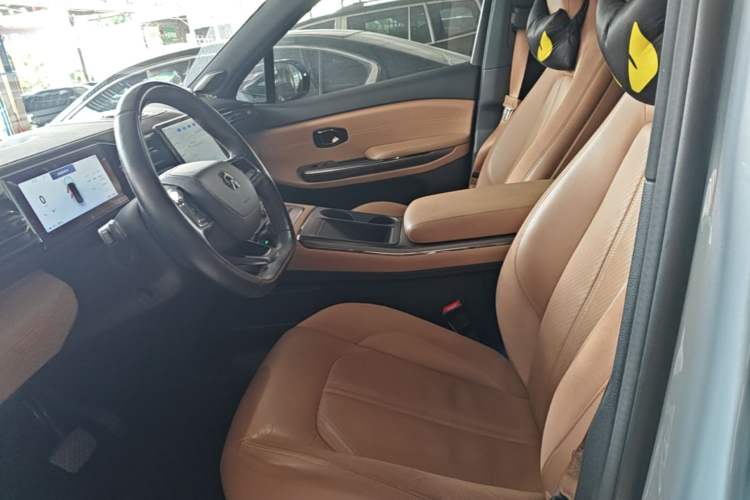 Used Nio ES6 2019 420 km Sport Version Left Front Seat