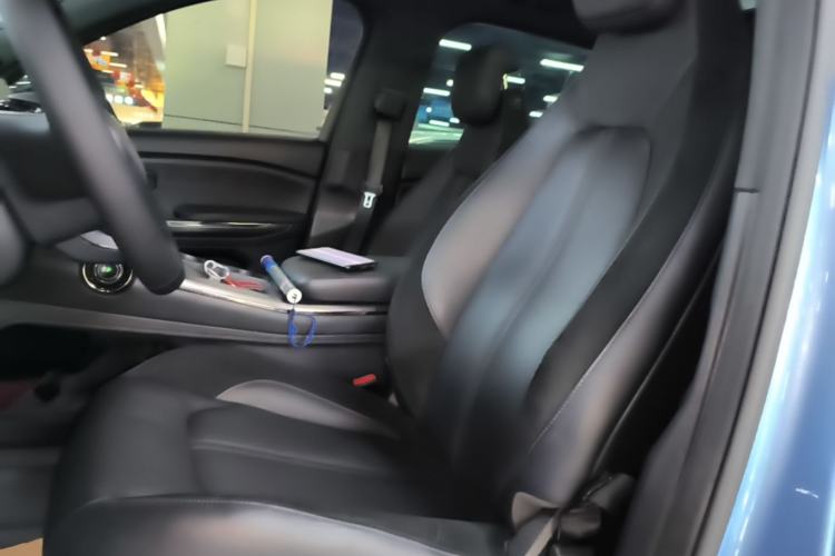 Used Nio ES6 2019 420 km Sport Version Left Front Seat