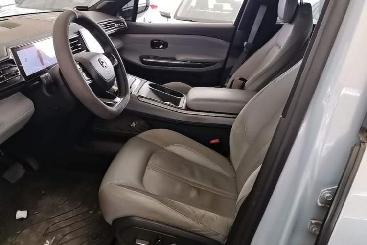 Used Nio ES6 2019 420 km Sport Version Left Front Seat