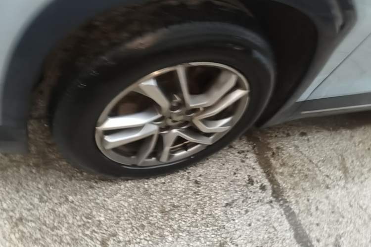 Used Nio ES6 2019 420 km Sport Version Left Front Wheel Hub