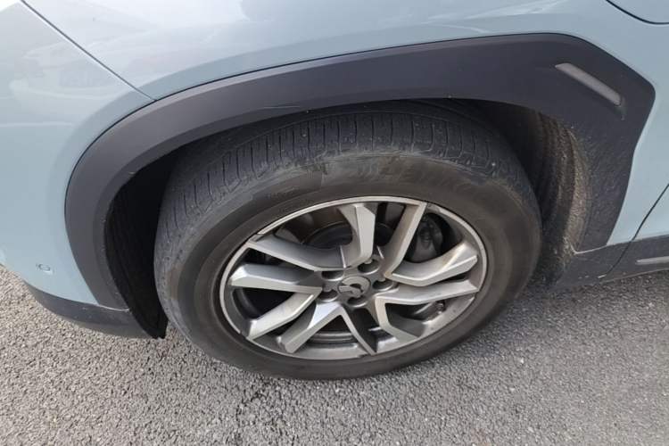 Used Nio ES6 2019 420 km Sport Version Left Front Wheel Hub
