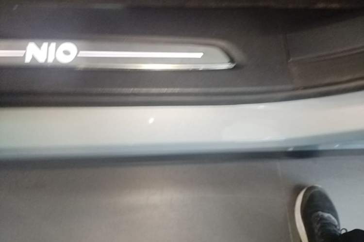 Used Nio ES6 2019 430 km Performance Version Left Side Sill