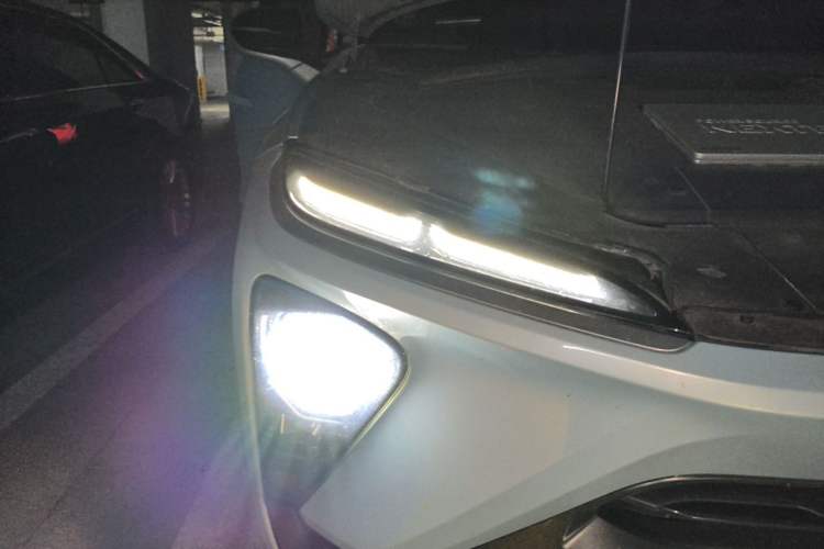 Used Nio ES6 2019 420 km Sport Version Right Front Headlight