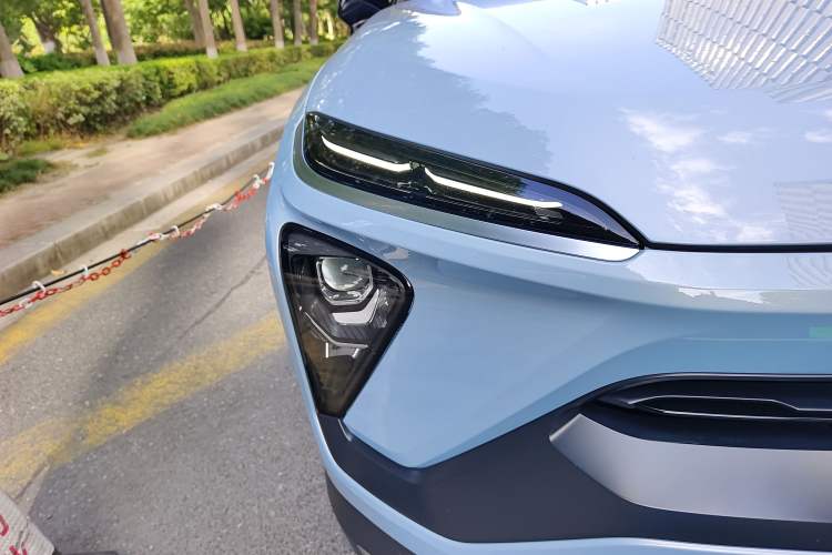 Used Nio ES6 2019 420 km Sport Version Right Front Headlight