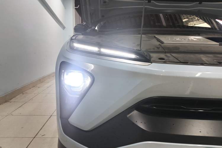 Used Nio ES6 2019 420 km Sport Version Right Front Headlight