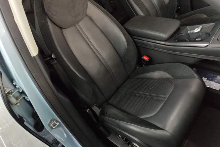 Used Nio ES6 2019 430 km Performance Version Right Front Seat