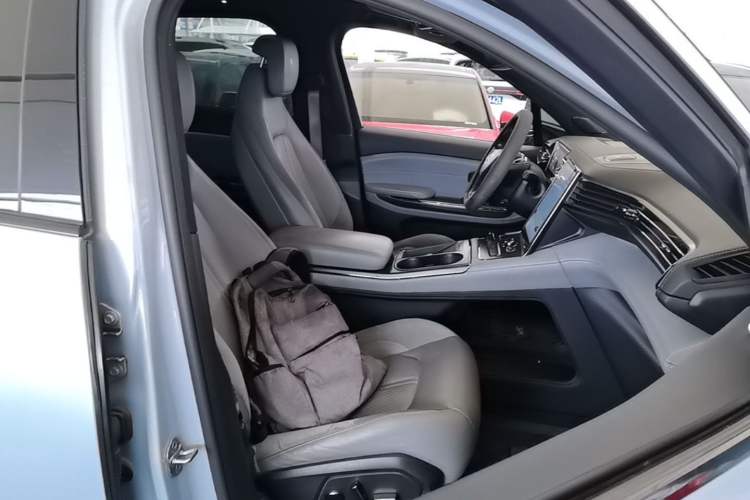 Used Nio ES6 2019 420 km Sport Version Right Front Seat