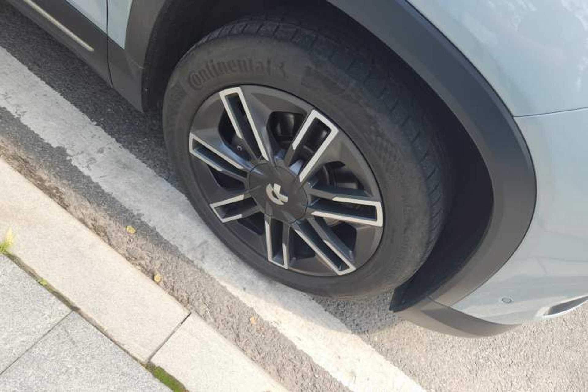 Used Nio ES6 2019 420 km Sport Version Right Front Wheel Hub
