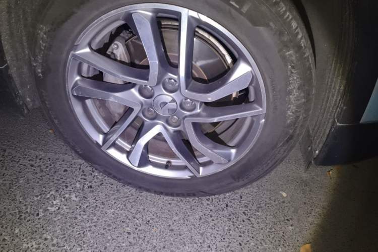 Used Nio ES6 2019 420 km Sport Version Right Front Wheel Hub