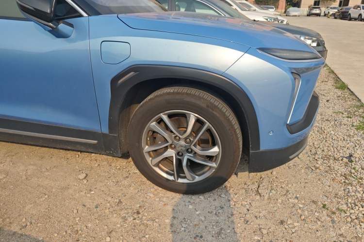 Used Nio ES6 2019 430 km Performance Version Right Front Wheel Hub