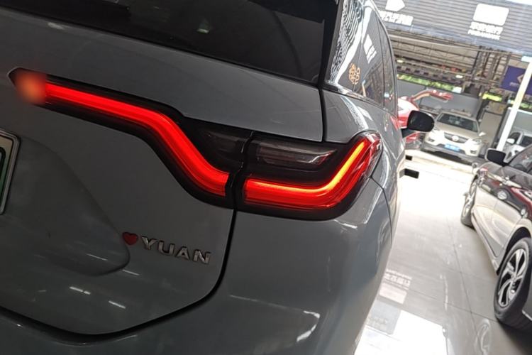 Used Nio ES6 2019 420 km Sport Version Right Rear Taillight