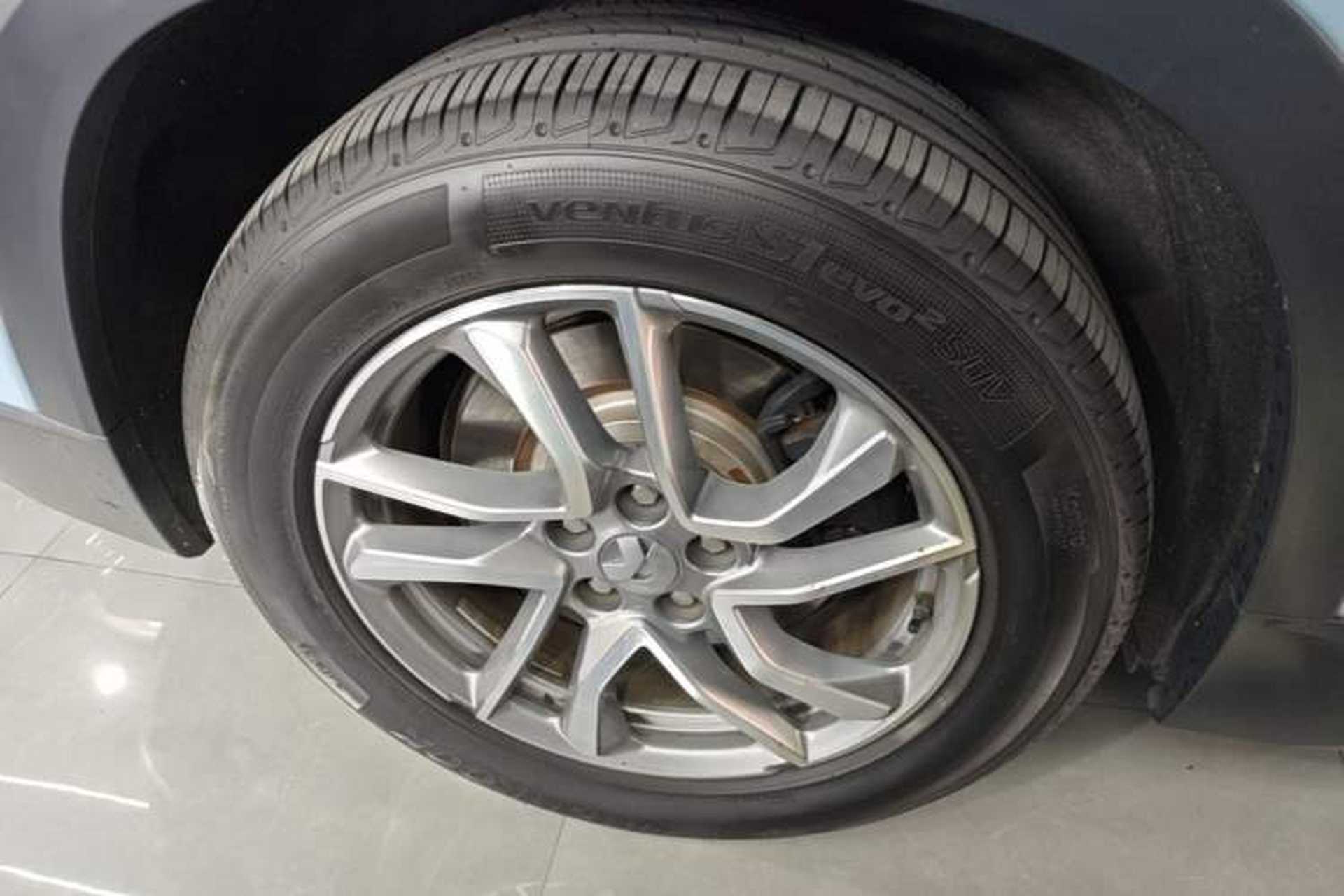 Used Nio ES6 2019 430 km Performance Version Right Rear Wheel Hub