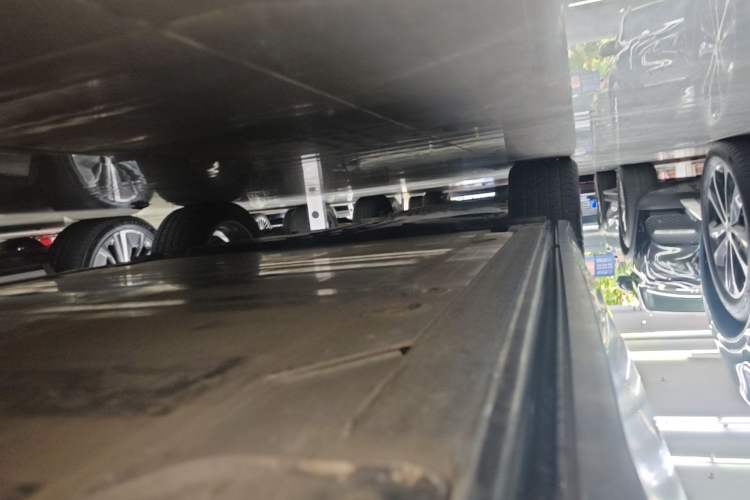 Used Nio ES6 2019 430 km Performance Version Right Side Sill