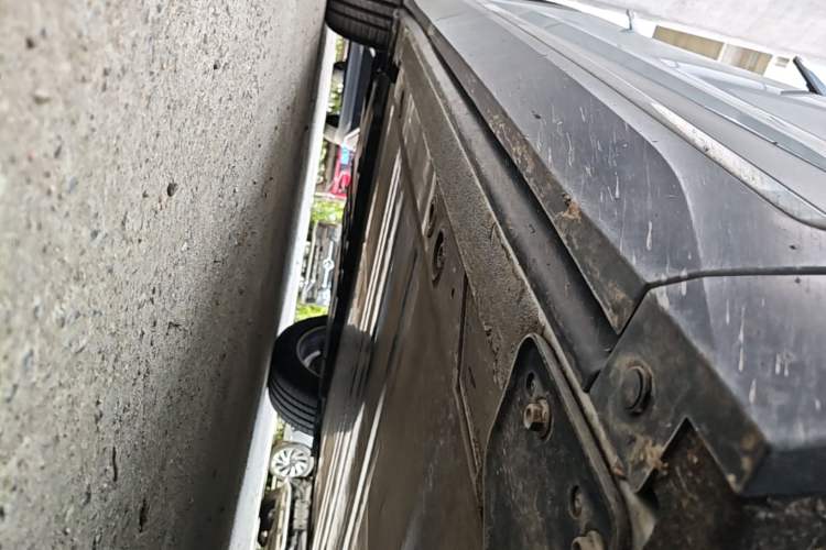 Used Nio ES6 2019 430 km Performance Version Right Side Sill