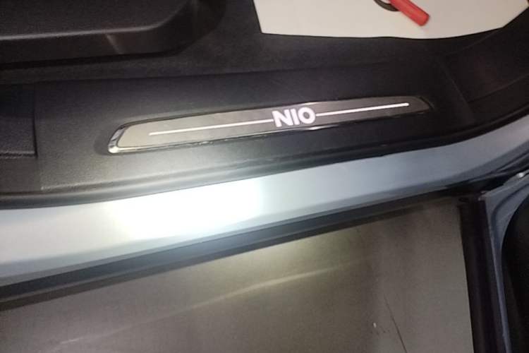 Used Nio ES6 2019 430 km Performance Version Right Side Sill