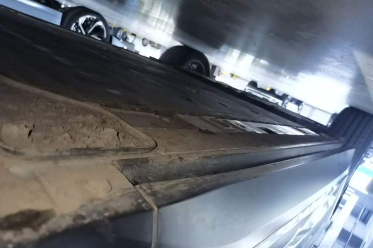 Used Nio ES6 2019 510 km Performance Version Right Side Sill