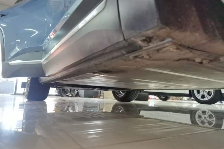 Used Nio ES6 2019 420 km Sport Version Right Side Sill
