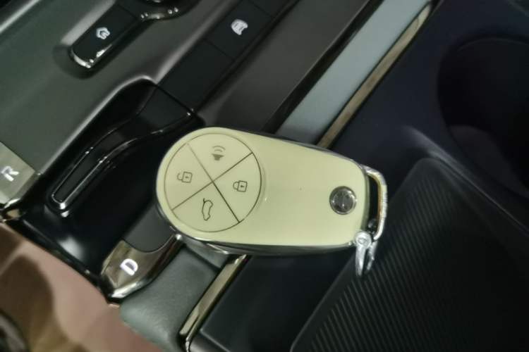 Used Nio ES6 2019 420 km Sport Version Vehicle Key