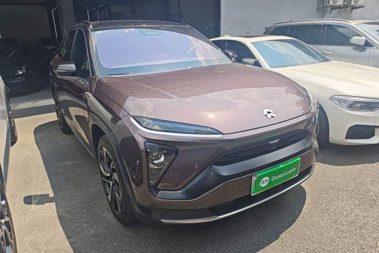 Used Nio ES6 2019 430KM First-Edition Commemorative Version Front Right 45 Deg