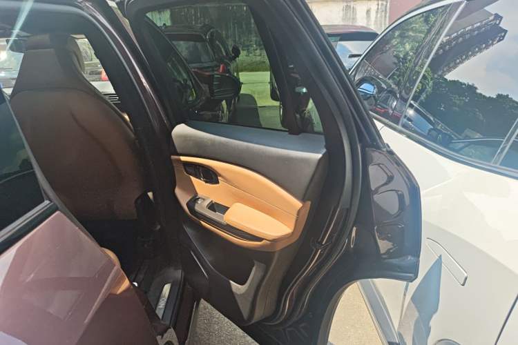 Used Nio ES6 2019 430KM First-Edition Commemorative Version Right Rear Door Interior