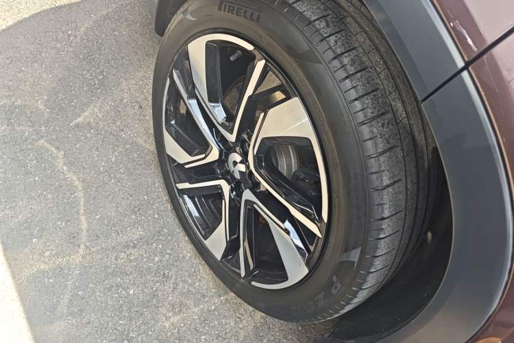 Used Nio ES6 2019 430KM First-Edition Commemorative Version Right Rear Wheel Hub