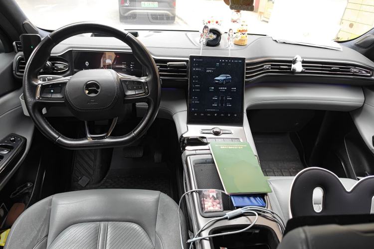 Used Nio ES6 2019 430 km Performance Version Center Console