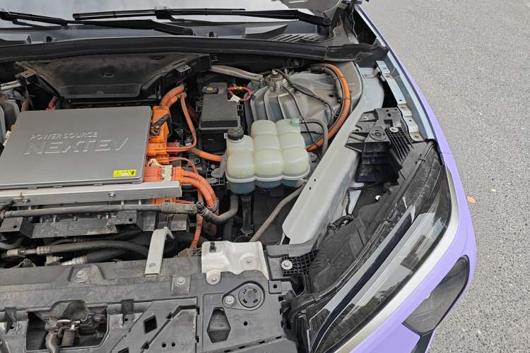 Used Nio ES6 2019 430 km Performance Version Engine Bay Left