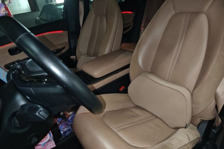 Used Nio ES6 2019 430 km Performance Version Left Front Seat