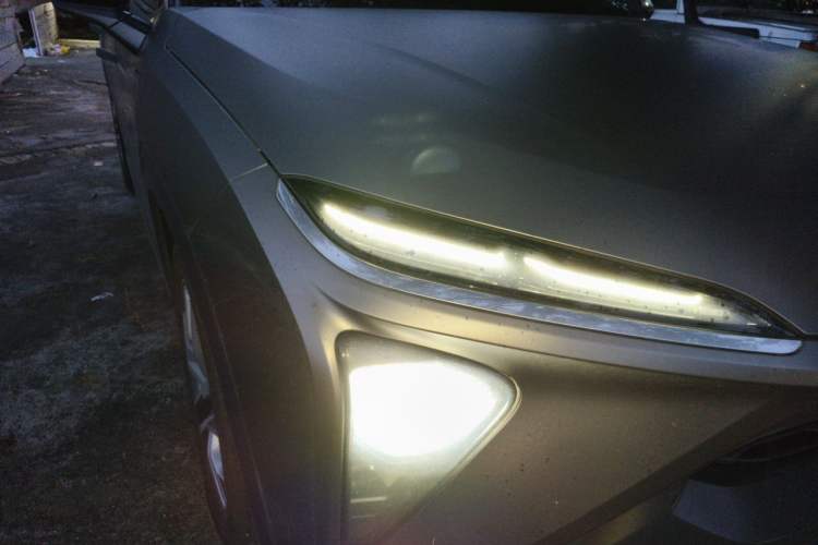Used Nio ES6 2019 430 km Performance Version Right Front Headlight