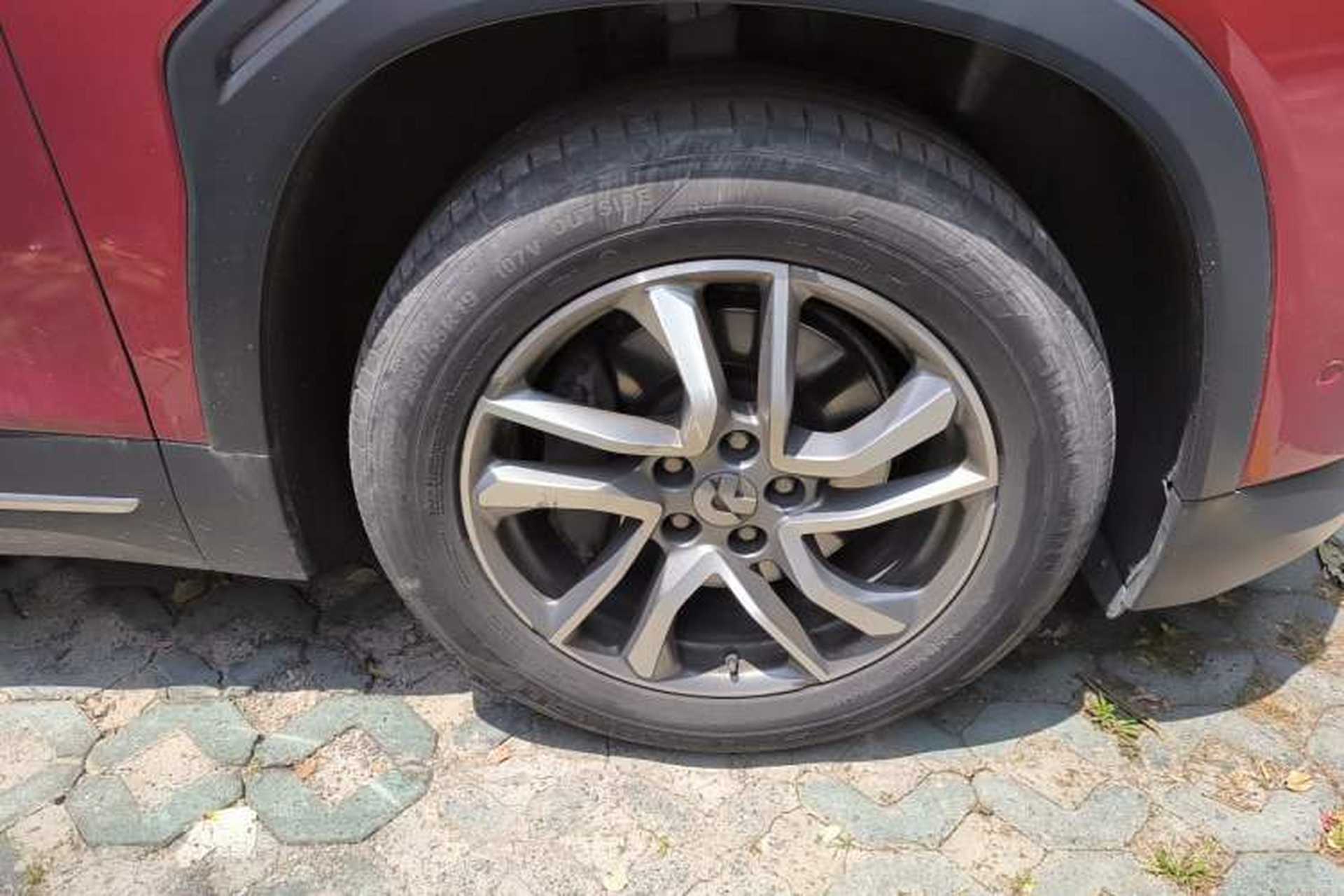 Used Nio ES6 2019 420 km Sport Version Right Front Wheel Hub