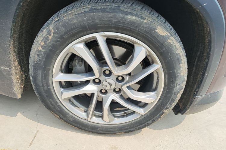 Used Nio ES6 2019 430 km Performance Version Right Front Wheel Hub