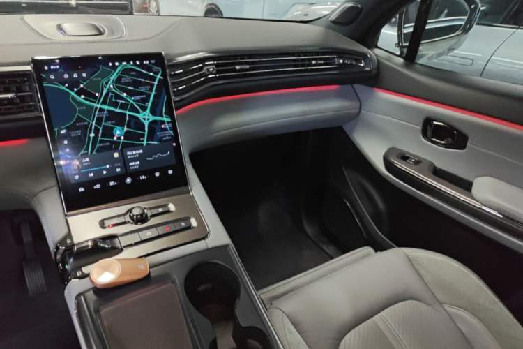 Used Nio ES6 2019 420 km Sport Version Audio And AC Panel