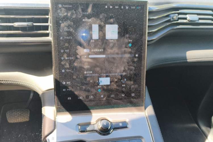 Used Nio ES6 2019 420 km Sport Version Audio And AC Panel