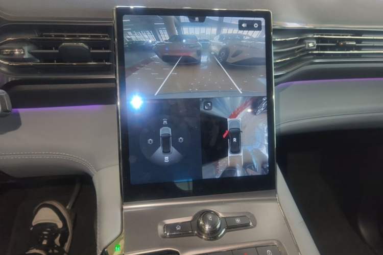 Used Nio ES6 2019 420 km Sport Version Audio And AC Panel