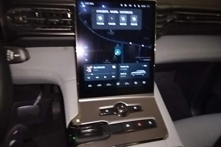 Used Nio ES6 2019 420 km Sport Version Audio And AC Panel