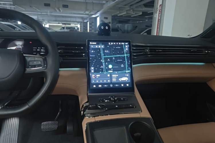 Used Nio ES6 2019 420 km Sport Version Audio And AC Panel