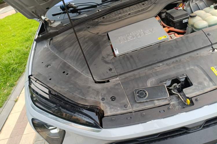 Used Nio ES6 2019 420 km Sport Version Engine Bay Right
