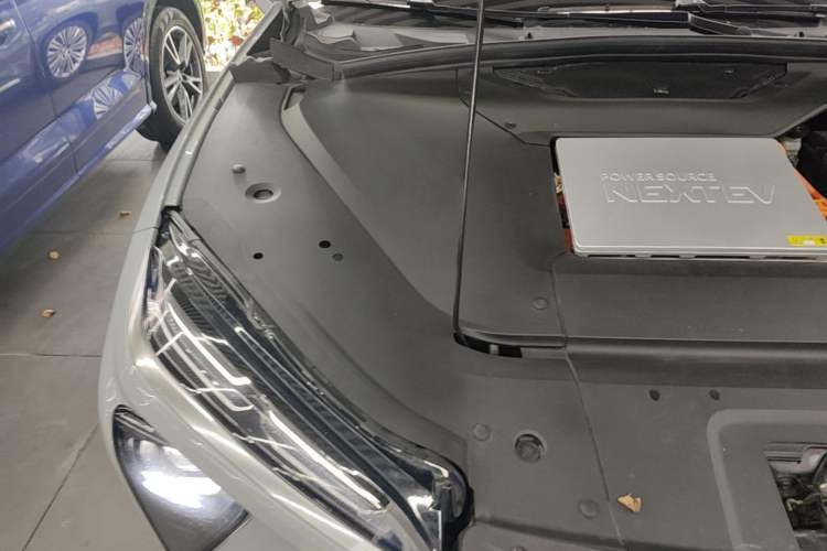 Used Nio ES6 2019 430KM First-Edition Commemorative Version Engine Bay Right