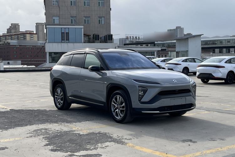 Used Nio ES6 2019 420 km Sport Version Front Right 45 Deg