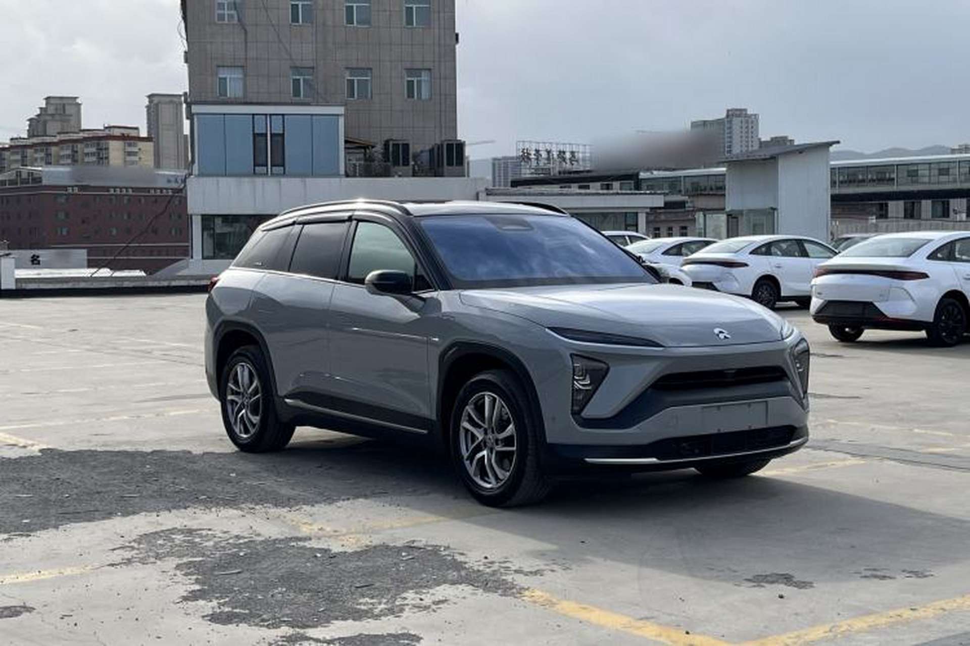 Used Nio ES6 2019 420 km Sport Version Front Right 45 Deg