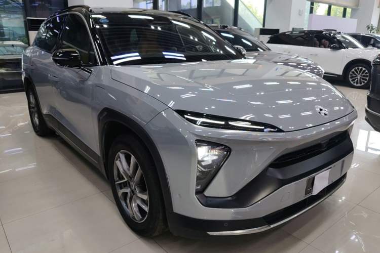 Used Nio ES6 2019 430 km Performance Version Front Right 45 Deg