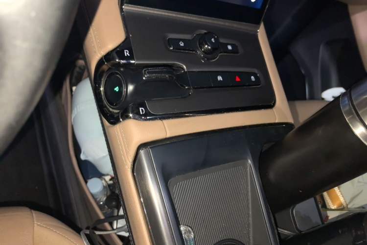 Used Nio ES6 2019 420 km Sport Version Gear Lever