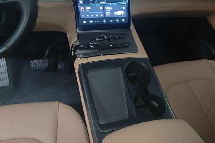Used Nio ES6 2019 420 km Sport Version Gear Lever