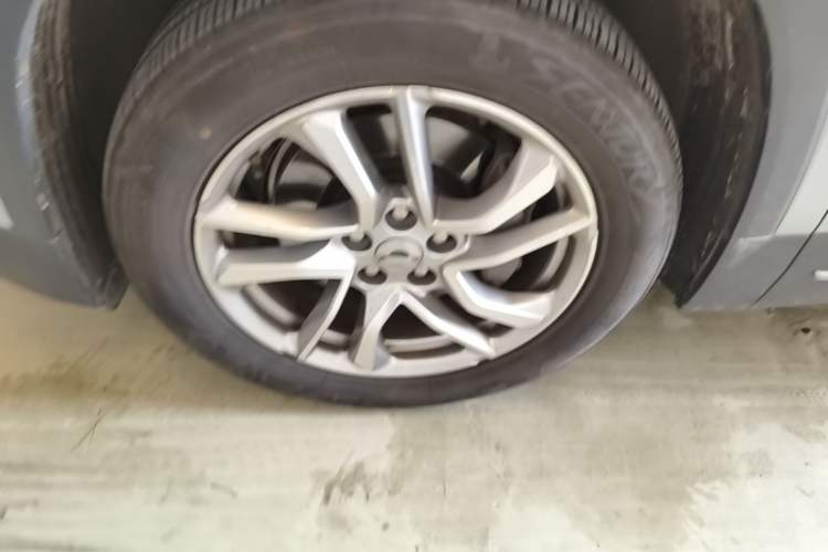 Used Nio ES6 2019 420 km Sport Version Left Front Wheel Hub