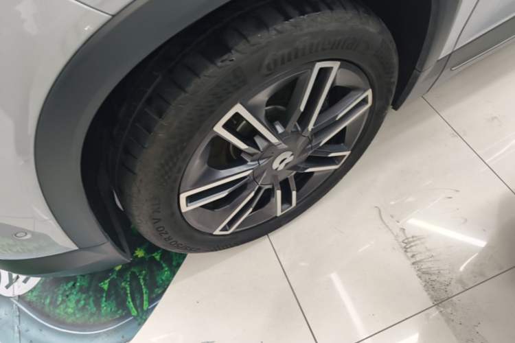 Used Nio ES6 2019 420 km Sport Version Left Front Wheel Hub