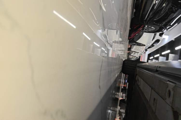 Used Nio ES6 2019 420 km Sport Version Left Side Sill